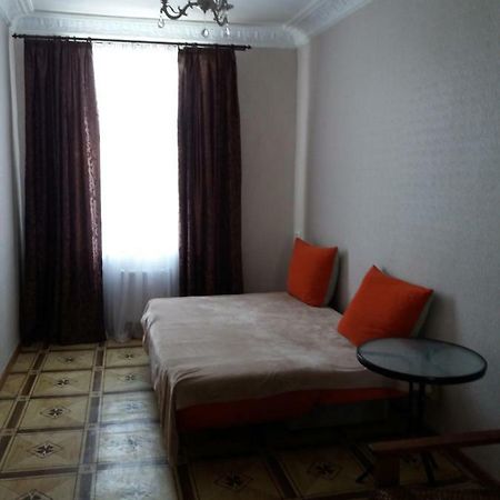 Двухместных Номер Р-Н Ж-Д Вокзала Odessa Exterior foto
